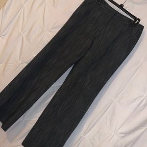 Women Slacks Black & Grey Larry Levine Stretch ••Awesome Buy** Size 8